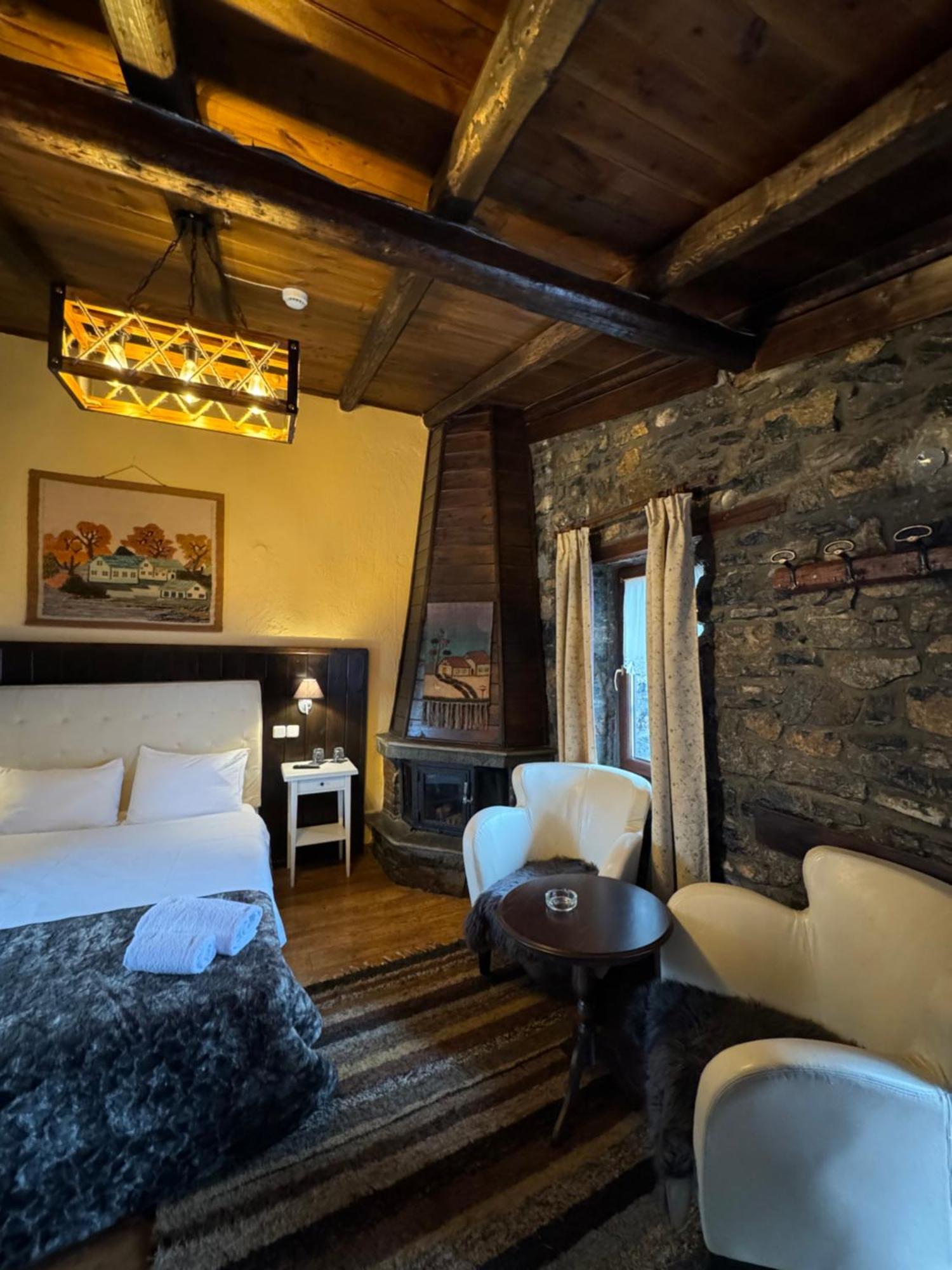 Chalet Asteras Tou Vorra 帕雷斯阿吉萨那 外观 照片
