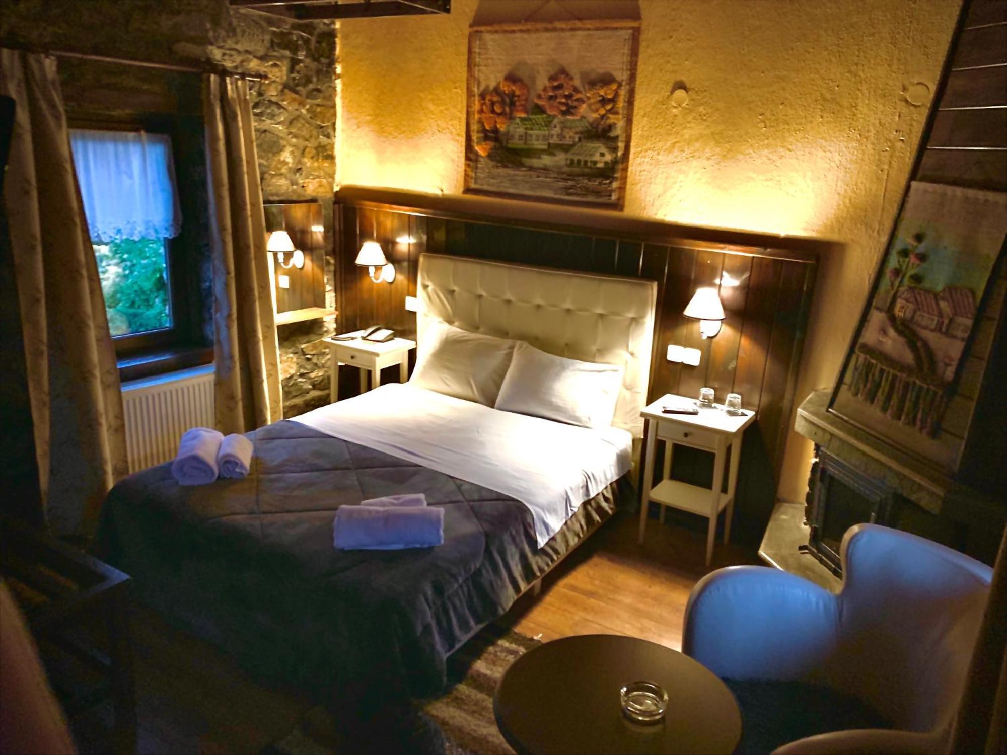 Chalet Asteras Tou Vorra 帕雷斯阿吉萨那 外观 照片